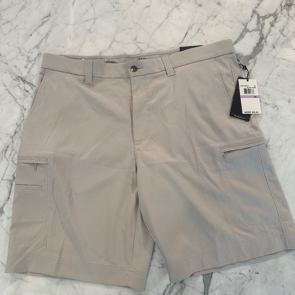 NWT Callaway Ceinture Active Khaki Shorts in Size 38